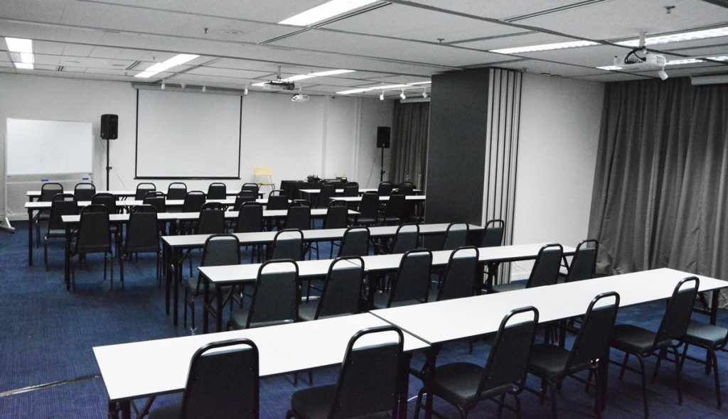 large-room-classroom-style